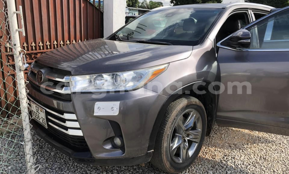 Buy Used Toyota Highlander Other Car in Accra in Greater Accra Buy Used Toyota Highlander Other Car in Accra in Greater Accra
