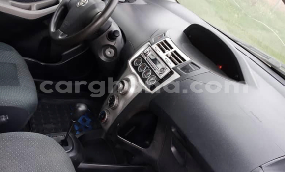 Ra Àlòkù Toyota Vitz Red Ọkọ̀ in Accra ni Greater Accra Ra Àlòkù Toyota Vitz Red Ọkọ̀ in Accra ni Greater Accra