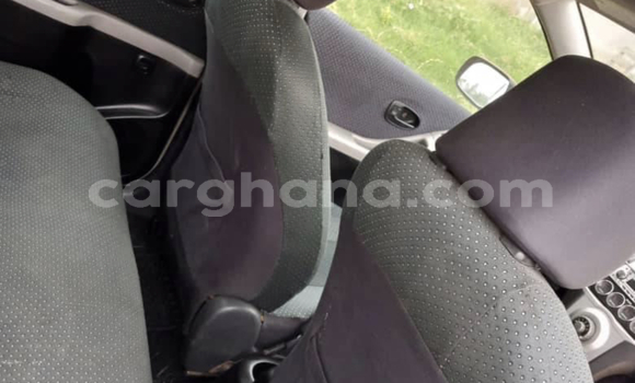 Ra Àlòkù Toyota Vitz Red Ọkọ̀ in Accra ni Greater Accra Ra Àlòkù Toyota Vitz Red Ọkọ̀ in Accra ni Greater Accra