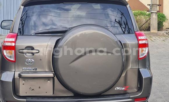 Buy Used Toyota RAV4 Beige Car in Sekondi–Takoradi Metropolitan in Western Buy Used Toyota RAV4 Beige Car in Sekondi–Takoradi Metropolitan in Western