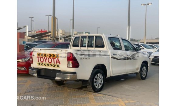 Sayi Imported Toyota Hilux White Mota in Import - Dubai a Ashanti Sayi Imported Toyota Hilux White Mota in Import - Dubai a Ashanti