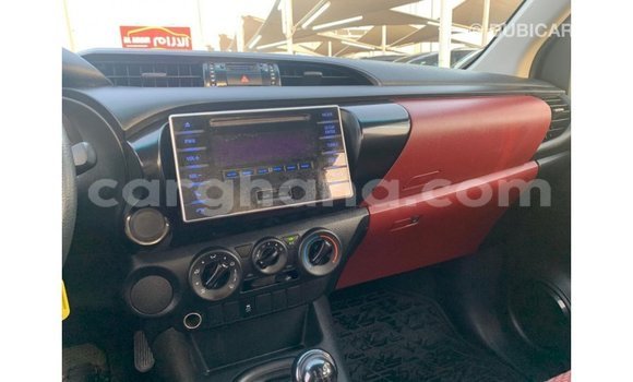 Sayi Imported Toyota Hilux White Mota in Import - Dubai a Ashanti Sayi Imported Toyota Hilux White Mota in Import - Dubai a Ashanti