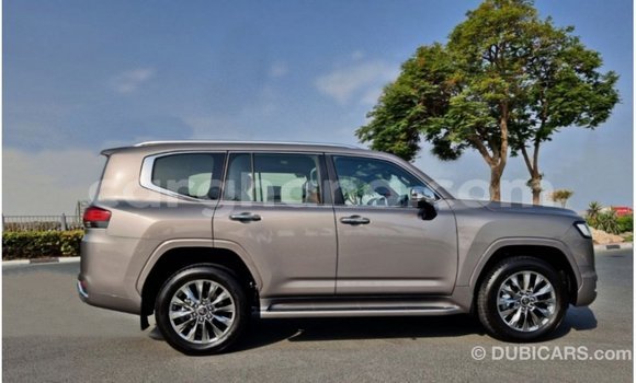 Sayi Imported Toyota Land Cruiser Sauran Mota in Import - Dubai a Ashanti Sayi Imported Toyota Land Cruiser Sauran Mota in Import - Dubai a Ashanti