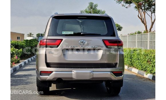 Sayi Imported Toyota Land Cruiser Sauran Mota in Import - Dubai a Ashanti Sayi Imported Toyota Land Cruiser Sauran Mota in Import - Dubai a Ashanti