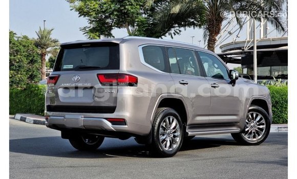 Sayi Imported Toyota Land Cruiser Sauran Mota in Import - Dubai a Ashanti Sayi Imported Toyota Land Cruiser Sauran Mota in Import - Dubai a Ashanti