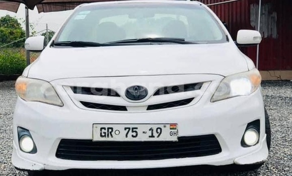 Sayi Na hannu Toyota Corolla White Mota in Accra a Greater Accra Sayi Na hannu Toyota Corolla White Mota in Accra a Greater Accra