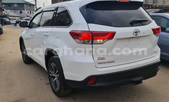 Buy Used Toyota Highlander White Car in Sekondi–Takoradi Metropolitan in Western