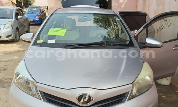 Sayi Na hannu Toyota Vitz Azurfa Mota in Accra a Greater Accra Sayi Na hannu Toyota Vitz Azurfa Mota in Accra a Greater Accra