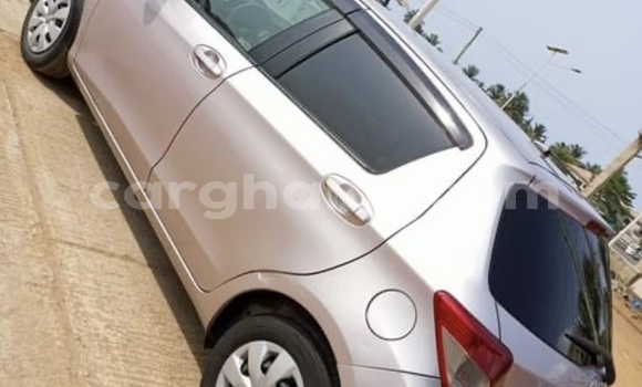 Sayi Na hannu Toyota Vitz Azurfa Mota in Accra a Greater Accra Sayi Na hannu Toyota Vitz Azurfa Mota in Accra a Greater Accra