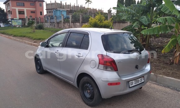 Buy Used Toyota Vitz Silver Car in Accra in Greater Accra
