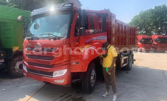 Sayi Na hannu Howo Sinotruck Sauran Babbar mota in Accra a Greater Accra
