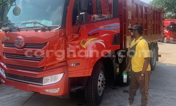 Sayi Na hannu Howo Sinotruck Sauran Babbar mota in Accra a Greater Accra Sayi Na hannu Howo Sinotruck Sauran Babbar mota in Accra a Greater Accra