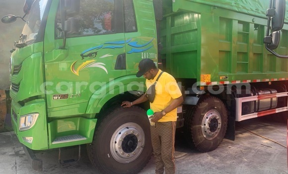 Sayi Na hannu Howo Sinotruck Sauran Babbar mota in Accra a Greater Accra Sayi Na hannu Howo Sinotruck Sauran Babbar mota in Accra a Greater Accra