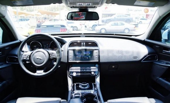 Ra Imported Jaguar XE funfun Ọkọ̀ in Import - Dubai ni Ashanti Ra Imported Jaguar XE funfun Ọkọ̀ in Import - Dubai ni Ashanti