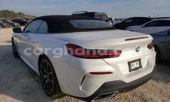 Sayi Na hannu BMW 8-Series White Mota in Accra a Greater Accra Sayi Na hannu BMW 8-Series White Mota in Accra a Greater Accra
