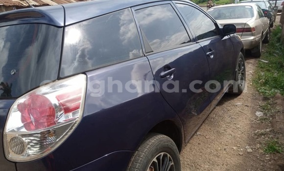 Buy Used Toyota Matrix Blue Car in Sekondi–Takoradi Metropolitan in Western Buy Used Toyota Matrix Blue Car in Sekondi–Takoradi Metropolitan in Western