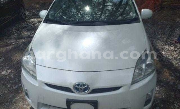 Ra Àlòkù Toyota Prius Silver Ọkọ̀ in Accra ni Greater Accra