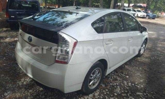 Buy Used Toyota Prius Silver Car in Accra in Greater Accra Buy Used Toyota Prius Silver Car in Accra in Greater Accra