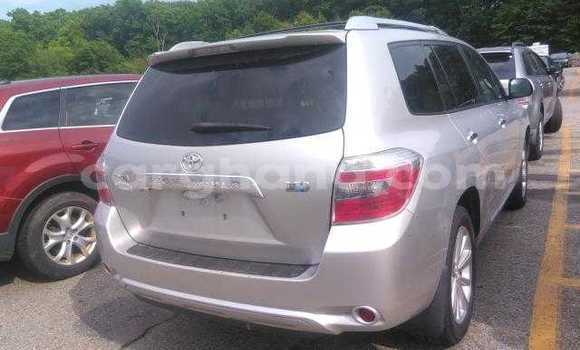 Buy Used Toyota Highlander Silver Car in Accra in Greater Accra Buy Used Toyota Highlander Silver Car in Accra in Greater Accra