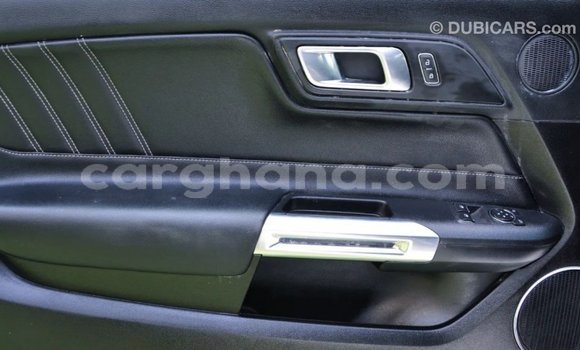 Ra Imported Ford Mustang funfun Ọkọ̀ in Import - Dubai ni Ashanti Ra Imported Ford Mustang funfun Ọkọ̀ in Import - Dubai ni Ashanti