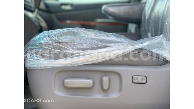 Big with watermark toyota sienna ashanti import dubai 46342