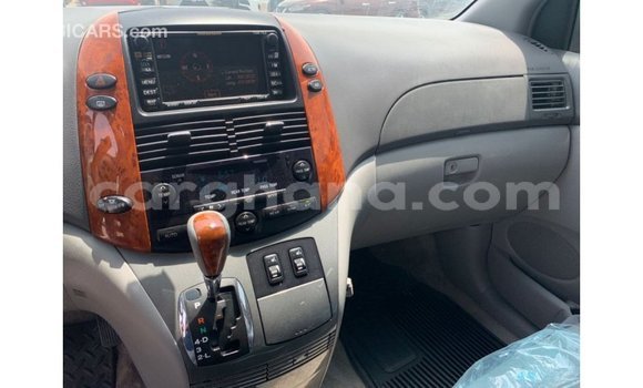 Ra Imported Toyota Sienna Miiran Ọkọ̀ in Import - Dubai ni Ashanti Ra Imported Toyota Sienna Miiran Ọkọ̀ in Import - Dubai ni Ashanti