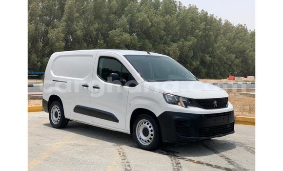 Sayi Imported Peugeot Partner White Mota in Import - Dubai a Ashanti Sayi Imported Peugeot Partner White Mota in Import - Dubai a Ashanti