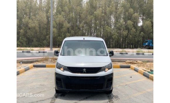 Sayi Imported Peugeot Partner White Mota in Import - Dubai a Ashanti Sayi Imported Peugeot Partner White Mota in Import - Dubai a Ashanti