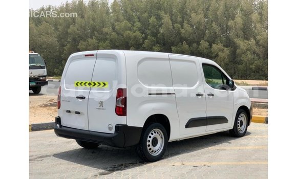 Sayi Imported Peugeot Partner White Mota in Import - Dubai a Ashanti Sayi Imported Peugeot Partner White Mota in Import - Dubai a Ashanti