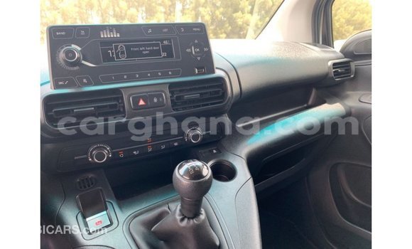 Sayi Imported Peugeot Partner White Mota in Import - Dubai a Ashanti Sayi Imported Peugeot Partner White Mota in Import - Dubai a Ashanti