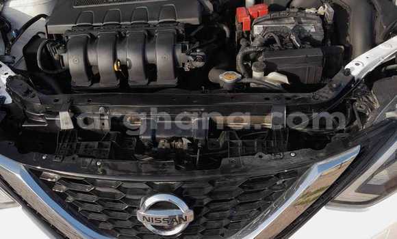 Sayi Na hannu Nissan Sentra White Mota in Accra a Greater Accra Sayi Na hannu Nissan Sentra White Mota in Accra a Greater Accra