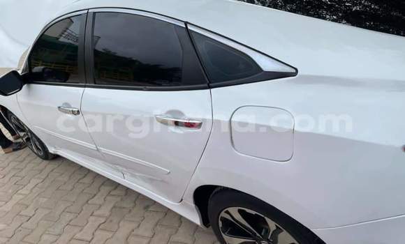 Ra Àlòkù Honda Civic funfun Ọkọ̀ in Sekondi–Takoradi Metropolitan ni Oorun Ra Àlòkù Honda Civic funfun Ọkọ̀ in Sekondi–Takoradi Metropolitan ni Oorun