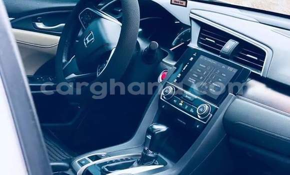 Ra Àlòkù Honda Civic funfun Ọkọ̀ in Sekondi–Takoradi Metropolitan ni Oorun Ra Àlòkù Honda Civic funfun Ọkọ̀ in Sekondi–Takoradi Metropolitan ni Oorun