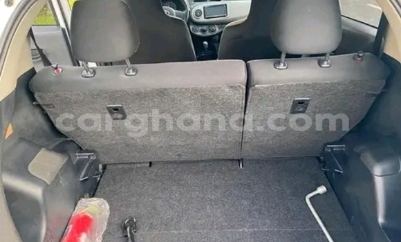 Buy Used Toyota Vitz White Car in Accra in Greater Accra Buy Used Toyota Vitz White Car in Accra in Greater Accra