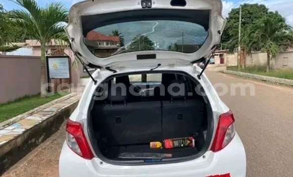 Buy Used Toyota Vitz White Car in Accra in Greater Accra Buy Used Toyota Vitz White Car in Accra in Greater Accra