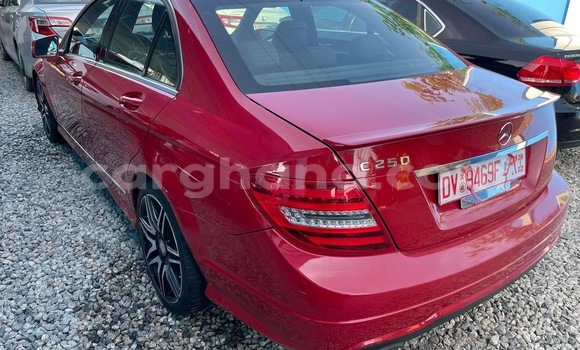 Ra Àlòkù Mercedes-Benz C250 coupe Red Ọkọ̀ in Accra ni Greater Accra Ra Àlòkù Mercedes-Benz C250 coupe Red Ọkọ̀ in Accra ni Greater Accra