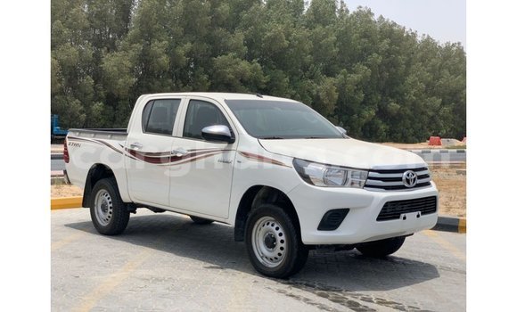 Buy Import Toyota Hilux White Car in Import - Dubai in Ashanti Buy Import Toyota Hilux White Car in Import - Dubai in Ashanti