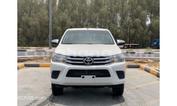 Buy Import Toyota Hilux White Car in Import - Dubai in Ashanti Buy Import Toyota Hilux White Car in Import - Dubai in Ashanti