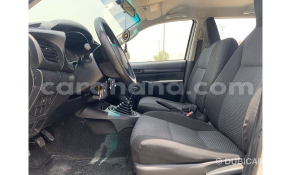 Buy Import Toyota Hilux White Car in Import - Dubai in Ashanti Buy Import Toyota Hilux White Car in Import - Dubai in Ashanti