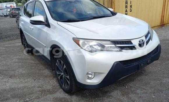Buy Used Toyota RAV4 White Car in Accra in Greater Accra Buy Used Toyota RAV4 White Car in Accra in Greater Accra