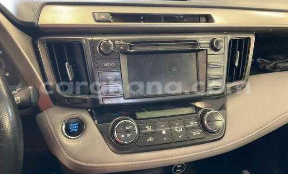 Buy Used Toyota RAV4 White Car in Accra in Greater Accra Buy Used Toyota RAV4 White Car in Accra in Greater Accra