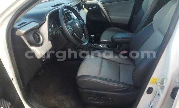 Buy Used Toyota RAV4 White Car in Accra in Greater Accra Buy Used Toyota RAV4 White Car in Accra in Greater Accra