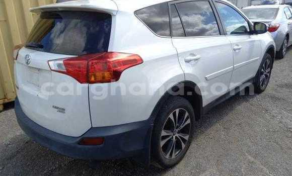 Buy Used Toyota RAV4 White Car in Accra in Greater Accra Buy Used Toyota RAV4 White Car in Accra in Greater Accra