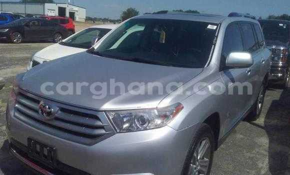 Ra Àlòkù Toyota Highlander Silver Ọkọ̀ in Accra ni Greater Accra