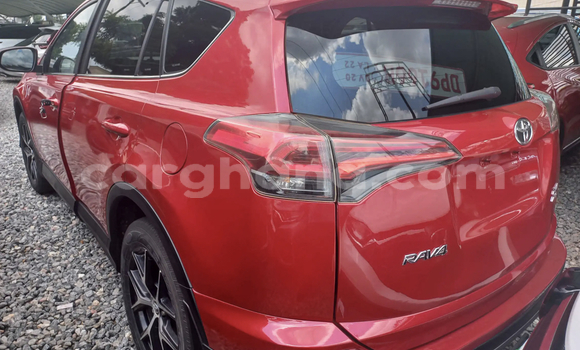 Ra Àlòkù Toyota RAV4 Red Ọkọ̀ in Accra ni Greater Accra Ra Àlòkù Toyota RAV4 Red Ọkọ̀ in Accra ni Greater Accra