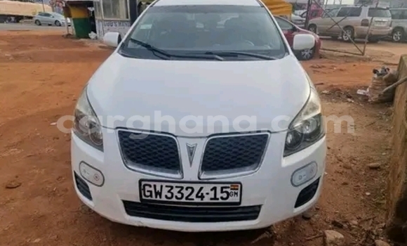 Buy Used Pontiac Vibe White Car in Accra in Greater Accra Buy Used Pontiac Vibe White Car in Accra in Greater Accra