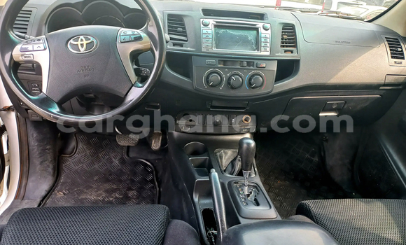 Buy Used Toyota Hilux White Car in Accra in Greater Accra Buy Used Toyota Hilux White Car in Accra in Greater Accra