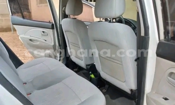 Buy Used Kia Morning White Car in Accra in Greater Accra Buy Used Kia Morning White Car in Accra in Greater Accra