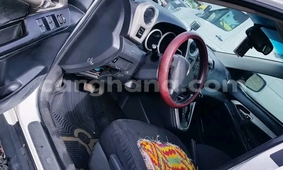 Buy Used Pontiac Vibe White Car in Accra in Greater Accra Buy Used Pontiac Vibe White Car in Accra in Greater Accra