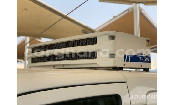 Ra Imported Nissan Urvan funfun Ọkọ̀ in Import - Dubai ni Ashanti Ra Imported Nissan Urvan funfun Ọkọ̀ in Import - Dubai ni Ashanti